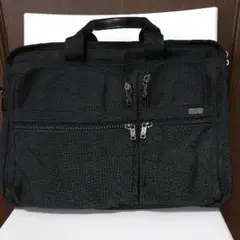 美品　トゥミ TUMI ビジネスバッグ ブリーフケース 26060D4 PC収納 楽天市場】【新品未使用品】【バッグ】TUMI トゥミ スモール