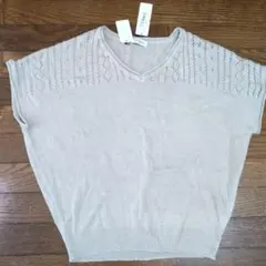 Navy ベージュ Vネック 半袖ニットセーター