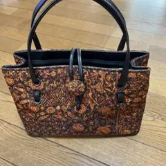 花柄　ハンドバッグ大人女子　スタイルアップ　未使用品