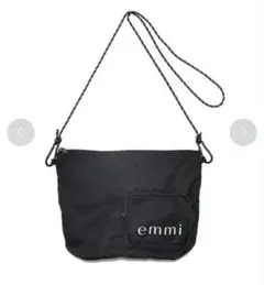 emmi ショルダーバッグ ロゴサコッシュ