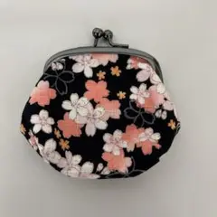 桜花柄　がま口財布　黒