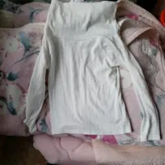ハイネックの服