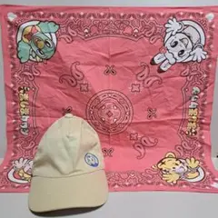 しまじろう　ベージュキャップ& ピンクのバンダナ