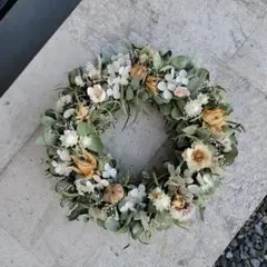 秋のユーカリフラワーリース