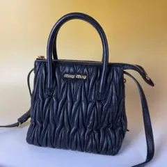 MIUMIU 美品 2way 黒 マテラッセ ハンドバッグ ミュウミュウ