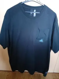 adidas ブラック Tシャツ Dサイズ