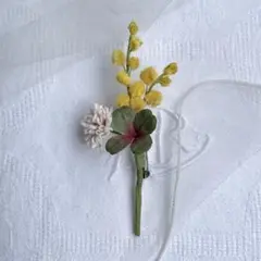 9061 布花 ミモザ 赤詰草 コサージュ ハンドメイド 卒園入学式 普段使い♡