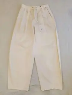 GU ホワイト ワイドパンツ Sサイズ
