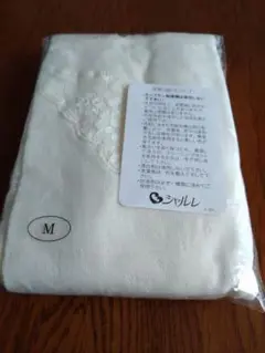 シャルレ　クリーム色下着 Mサイズ