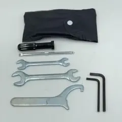 SUZUKI純正 車載工具セット ドライバー・スパナ・フックレンチ等一式