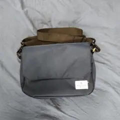 グレー ナイロン ショルダーバッグ