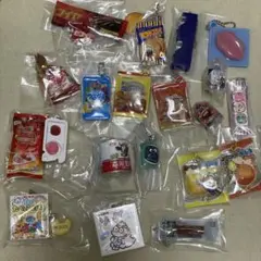 企業コラボ　ミニチュア　ガチャ　19点セット　食品ガチャ　キーホルダー