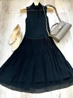 COMME ÇA ISMコムサイズム　ノースリーブ　シアー　プリーツ　ワンピース
