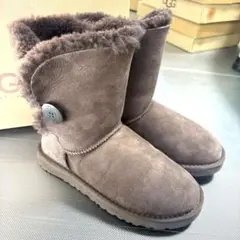 Item thumbnail for item 124f1929-3e39-4cb4-8fd5-b4625ae0a83b