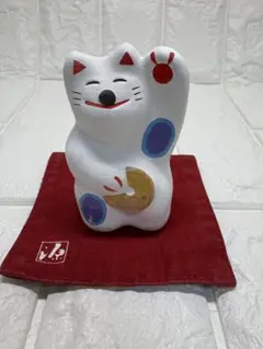 湯布院　工房輪葉葉　福を呼ぶ招き猫