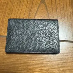 ディズニー　ブラックレザー名刺入れ 型押しロゴ付き