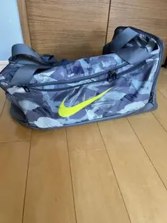 Nike ボストンバッグ グレー/イエロー