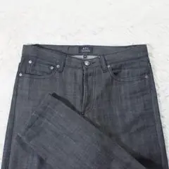美品《A.P.C.》PETIT STANDARD(W29)デニムパンツ 黒
