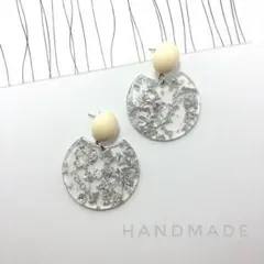 お試し価格！ハンドメイドピアス プレート 普段使い 激安
