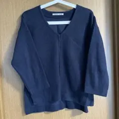 urban research ネイビー Vネック 7分袖トップス