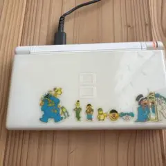 ニンテンドーDS Lite ホワイト シール付き