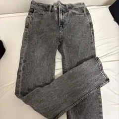 GAP グレー ストレートデニムパンツ