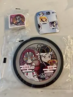 新品未開封！鬼滅の刃 くら寿司 ラバーコースター 猗窩座&童磨、消しゴム