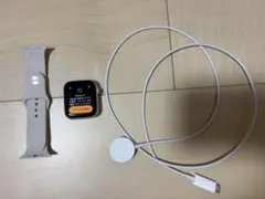 Apple Watch se 本体 ベージュバンド 充電ケーブル