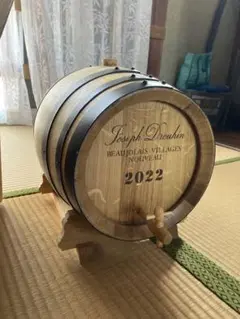 【新品未開封中身あり】ボジョレーヌーヴォー　ワイン樽　15L 蛇口&台座付き 2025年最新】ボジョレーヌーボー樽の人気アイテム - メルカリ