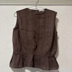 テチチ　ブラウン ノースリーブ シャツ ギャザー　フリーサイズ