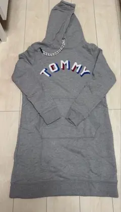 TOMMY HILFIGER フード付き パーカー グレー