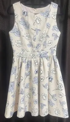 titty&Co. フラワープリント ノースリーブ ワンピース