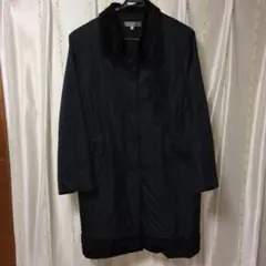 刺繍入り黒コート