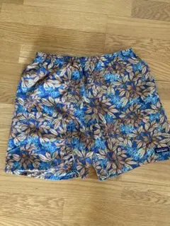 patagonia 花柄 Hevea Leaves: Superior Blue