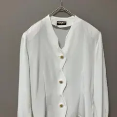 昭和レトロ　ノーカラージャケット(L) ホワイトゴールドボタン　バブリー肩パッド