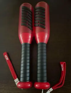 iKON KONBAT３本 韓国 赤色 ペンライトアクセサリー　ケース Amazon.co.jp: iKON ペンライト コンバット ケース : 産業・研究