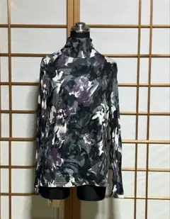 日本製　婦人服　長袖シャツ　（株）アンフレール