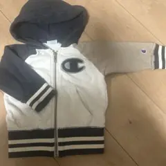 Champion フード付きジップアップトレーナー