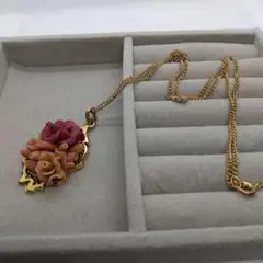 薔薇ネックレス