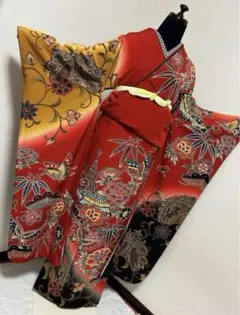 京紅型 宮崎良次 白地 染め分け鶴梅菊菖蒲振袖  フルセット 2025年最新】宮崎良次紅型振り袖の人気アイテム - メルカリ