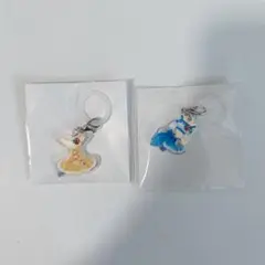 ラフォーレ原宿　プリティストア　めじるしチャーム　キュアパイン　キュアベリー