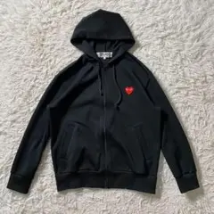 【美品】コムデギャルソン PLAY ブラック パーカー XL PLAY COMME des GARCONS - プレイコムデギャルソン ジップアップ