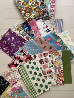 ハギレ生地　60サイズ箱　ポーチキットおまけ