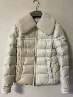 pradaダウンジャケットプラダ