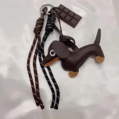 じゃらじゃらキーホルダー　ダックスフント型キーホルダー チョコレートバー付き