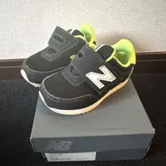 美品　ニューバランス　12.5センチ
