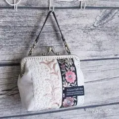 手提げがま口ポーチ*インド刺繍リボン*ホワイト