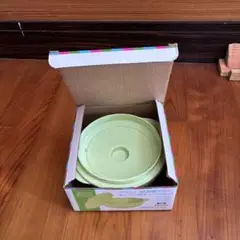 BRUNO 磁器製ボウル & レンジ用キャップセット グリーン