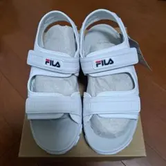 未使用　FILA　厚底サンダル　25センチ　ホワイト