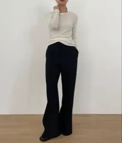 ボンディング ピンタックトラウザーズ